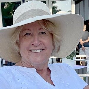 Meet your Posher, Denise